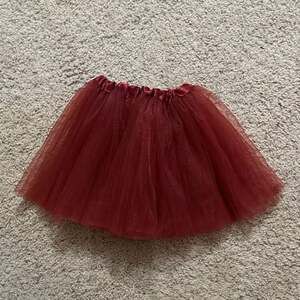 Girls 3-Layer Ballerina Tutu Skirt in Burgundy, new